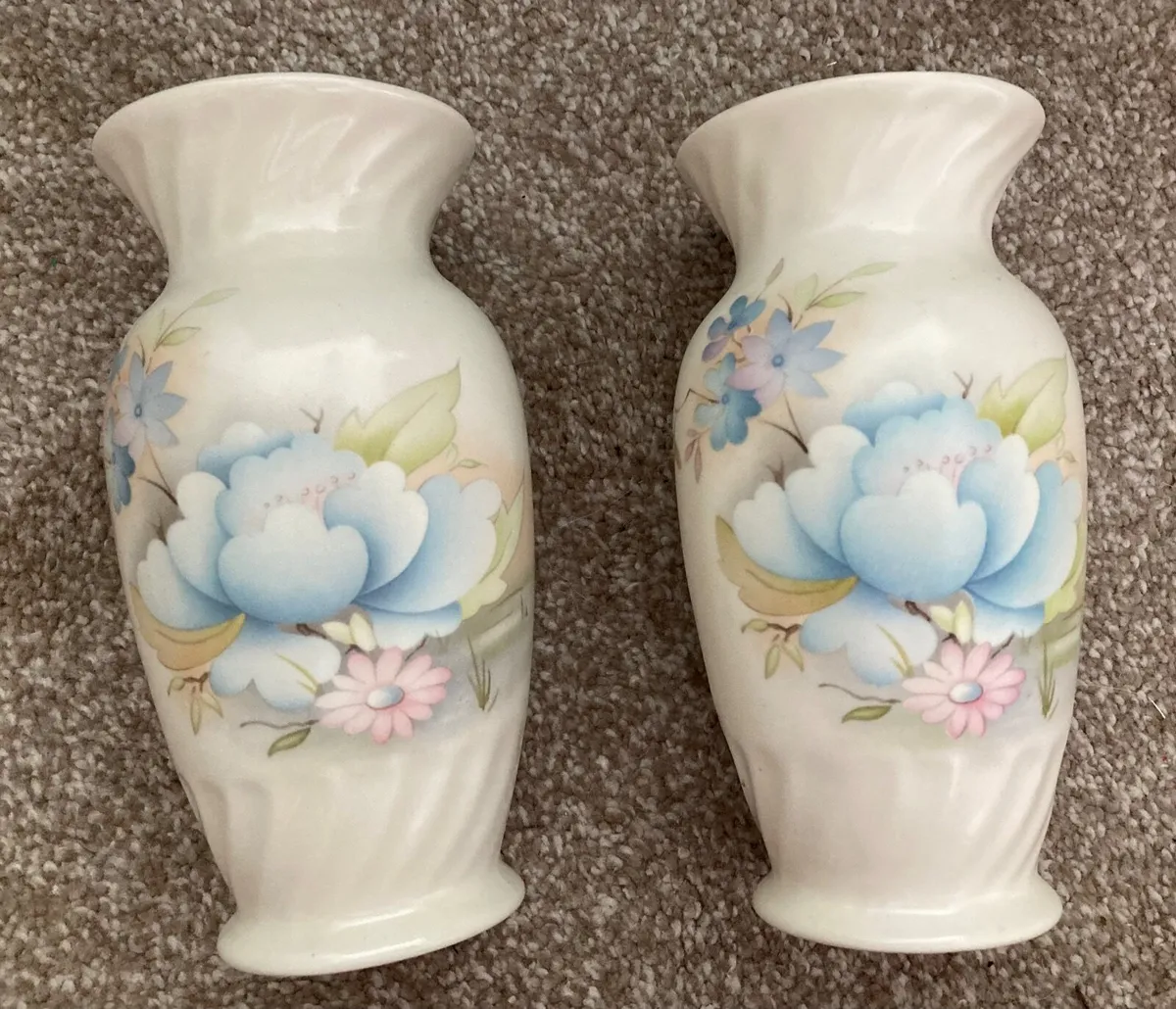 Vases - Image 3