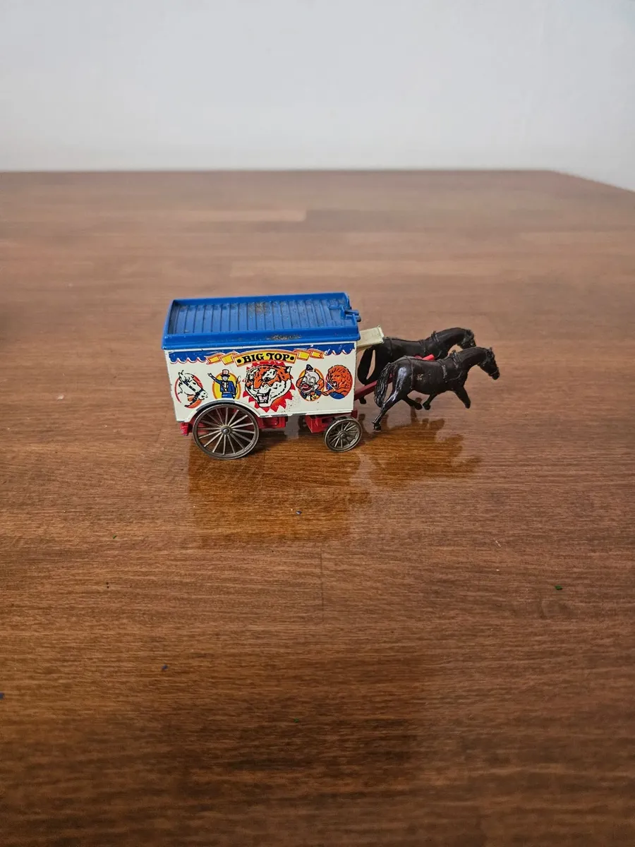 Corgi Lledo Horse Drawn Circus Wagon - Image 1