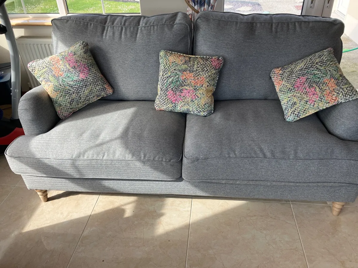Beautiful Beatrix large grey 2 seater, 1 seater an - Image 1