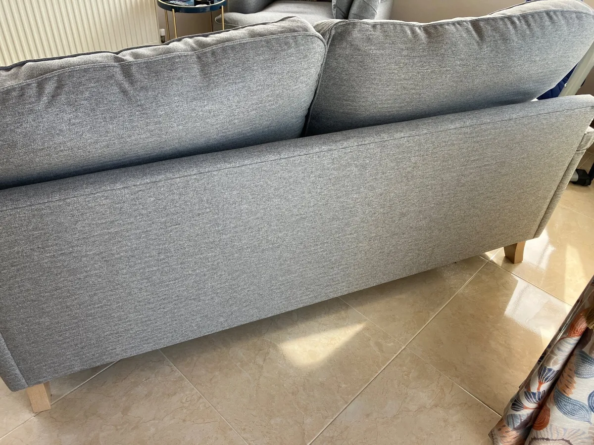 Beautiful Beatrix large grey 2 seater, 1 seater an - Image 4