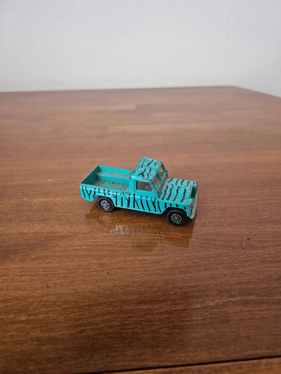 Corgi Daktari Landrover - Image 2