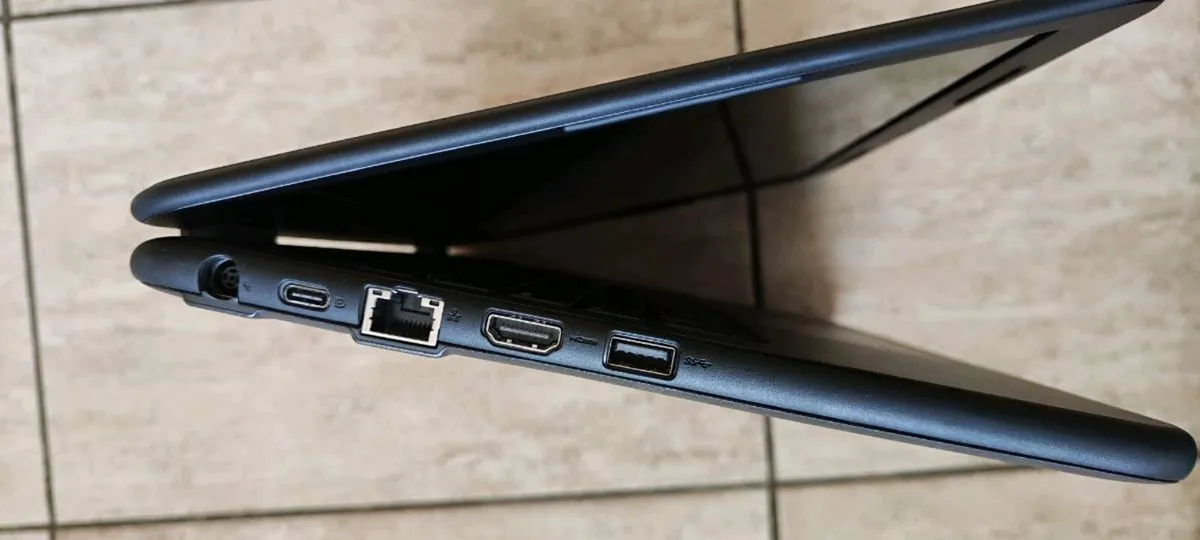 Dell Latitude laptop new - Image 2