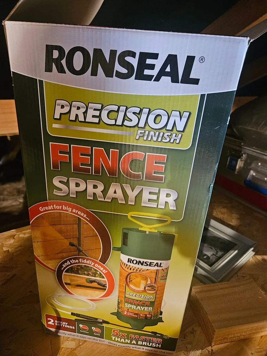 Fencr Paint sprayer Ronseal