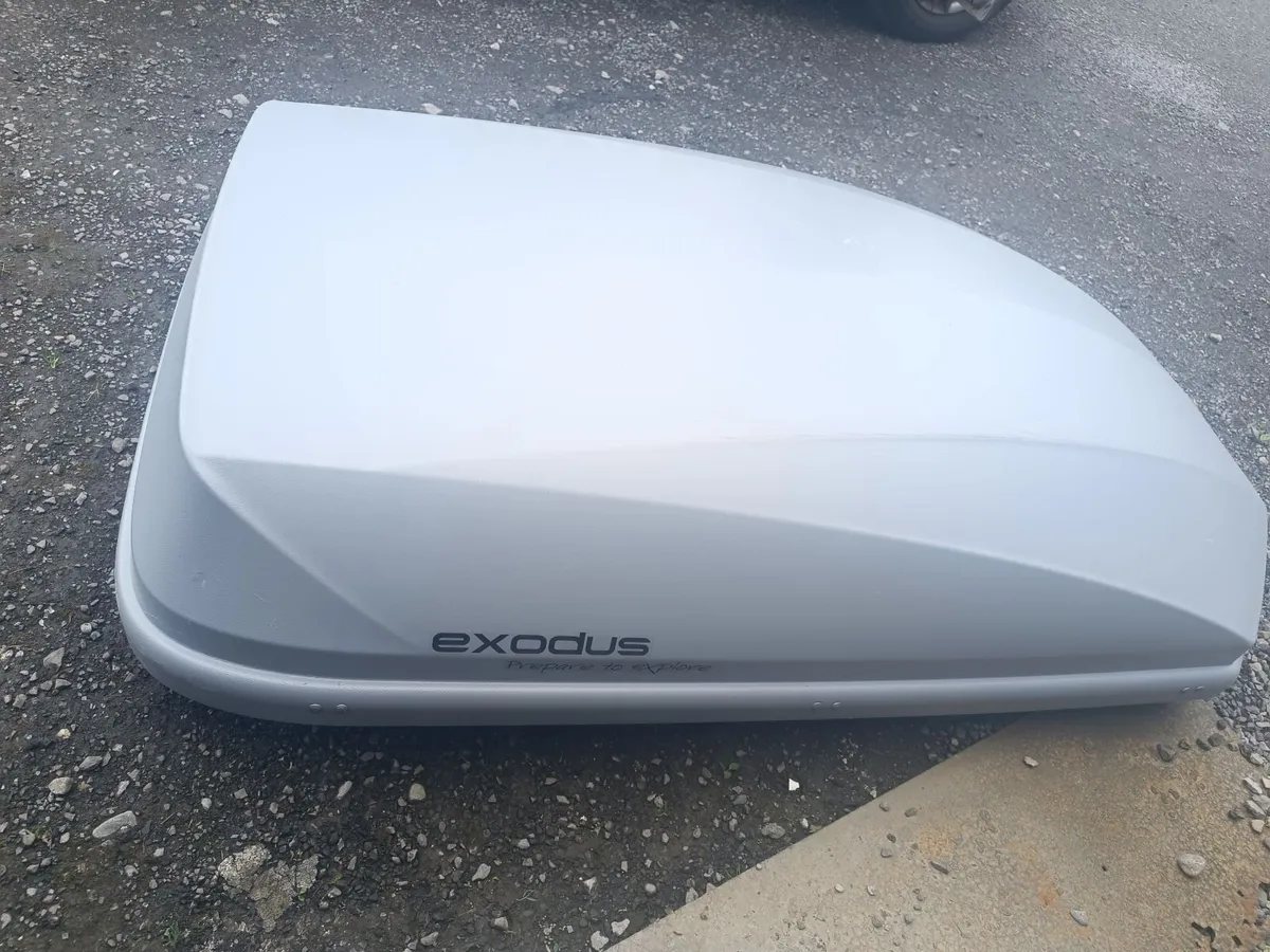 exodus  roof box - Image 1