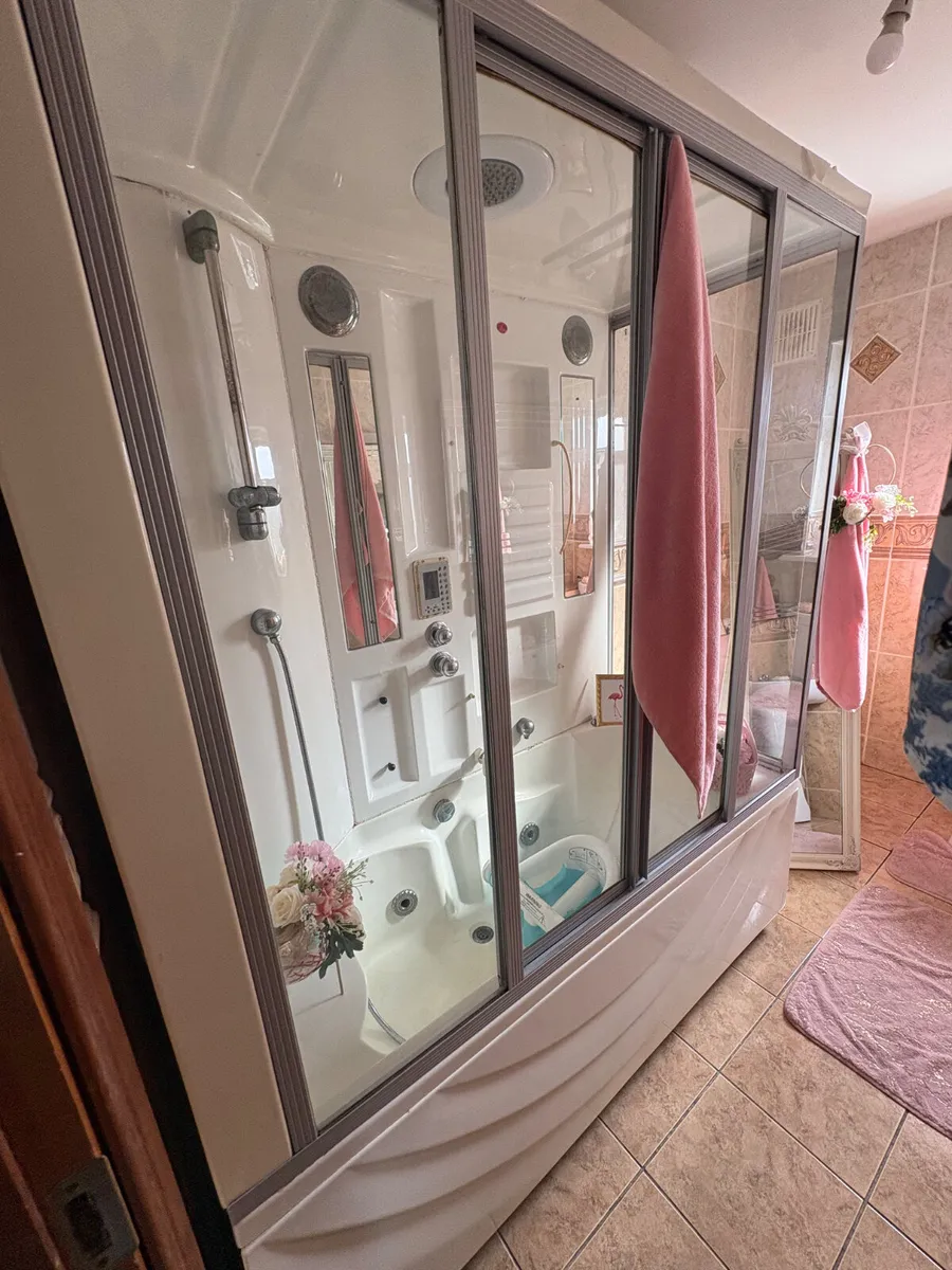 Shower Jacuzzi - Image 3