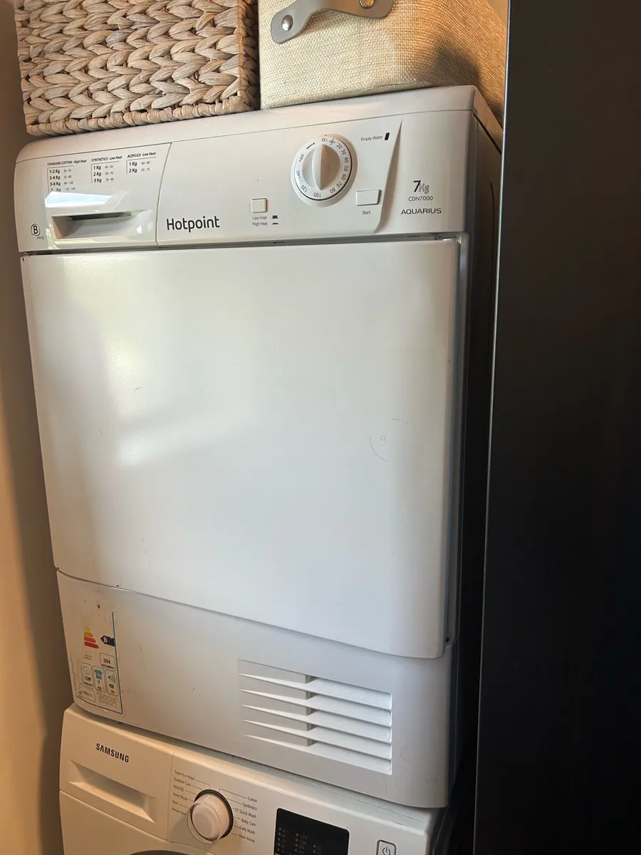 Hotpoint condensing dryer - Image 1