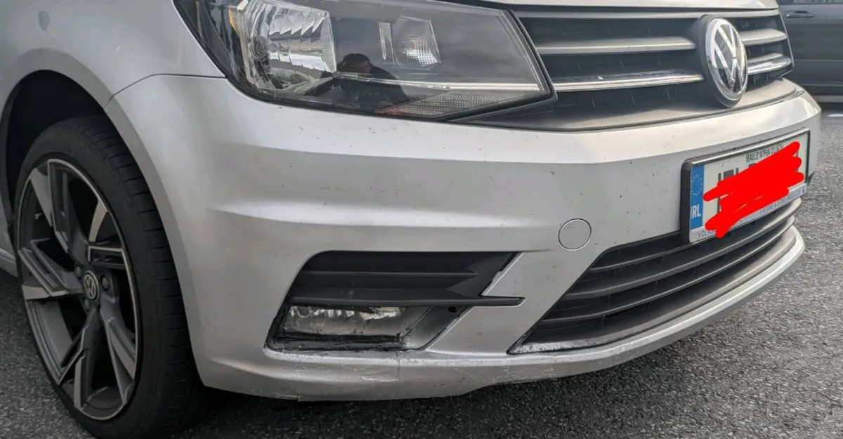 VW Caddy front bumper 2016-2020 colour code LA7W - Image 3