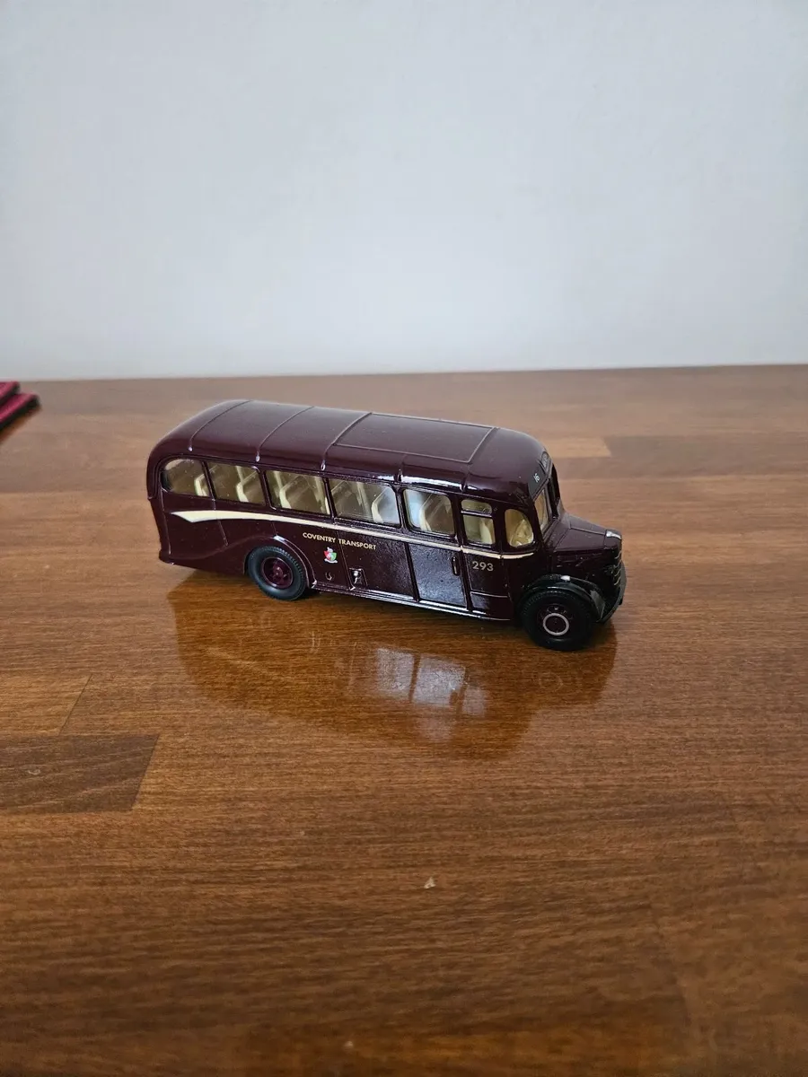 Corgi Bus - Image 2