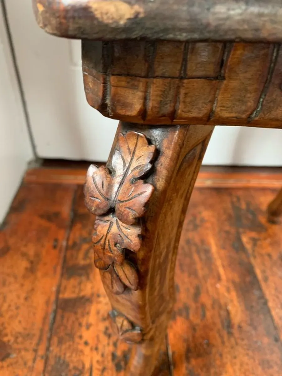 Victorian Aesthetic Movement Hall Chair. - Image 2