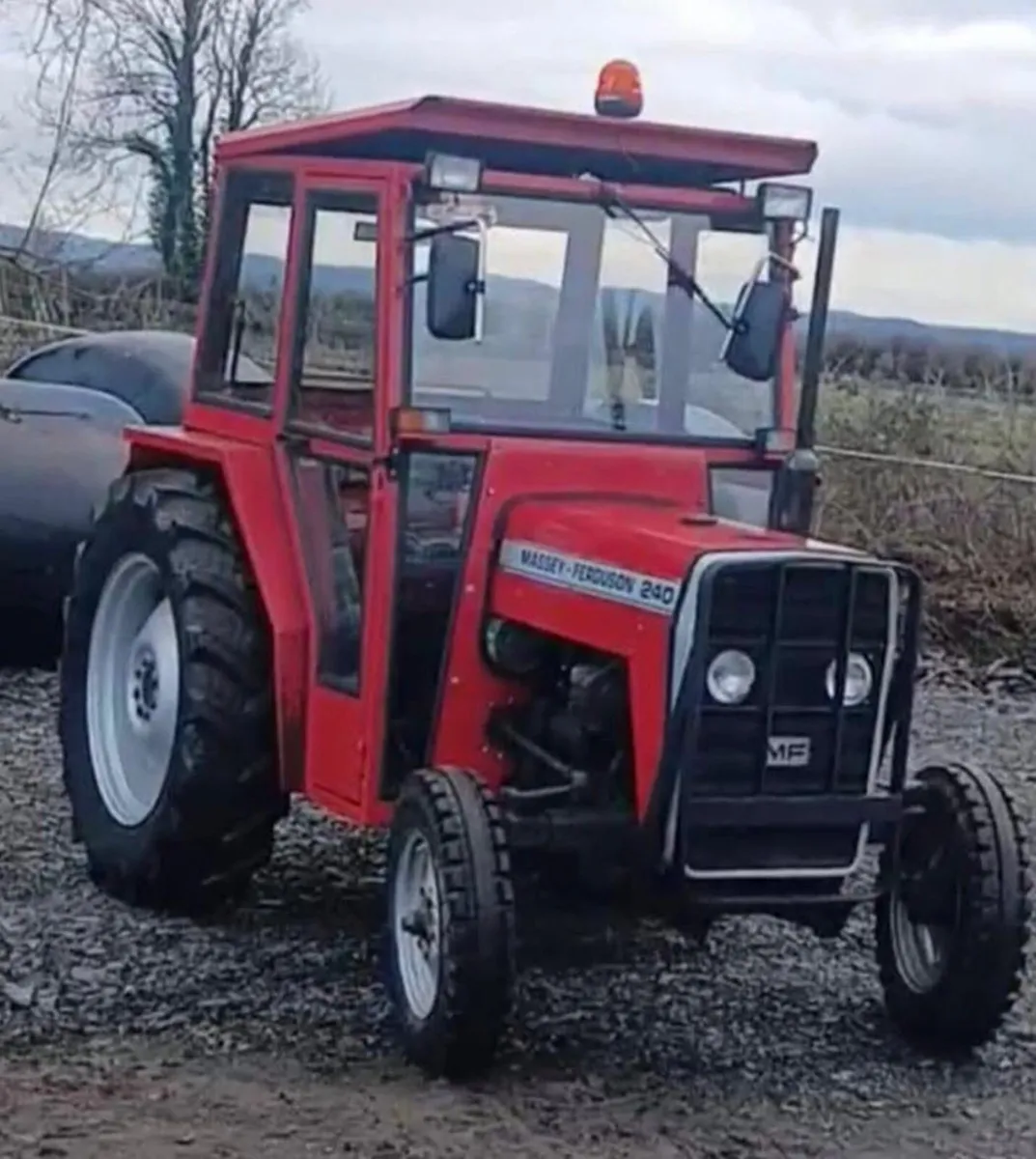 Massey Ferguson 240 - Image 2