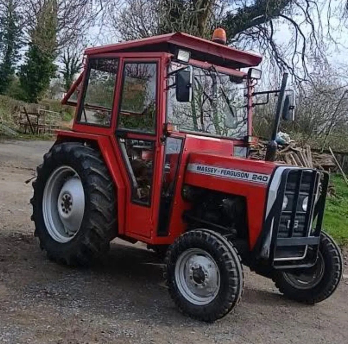 Massey Ferguson 240 - Image 3