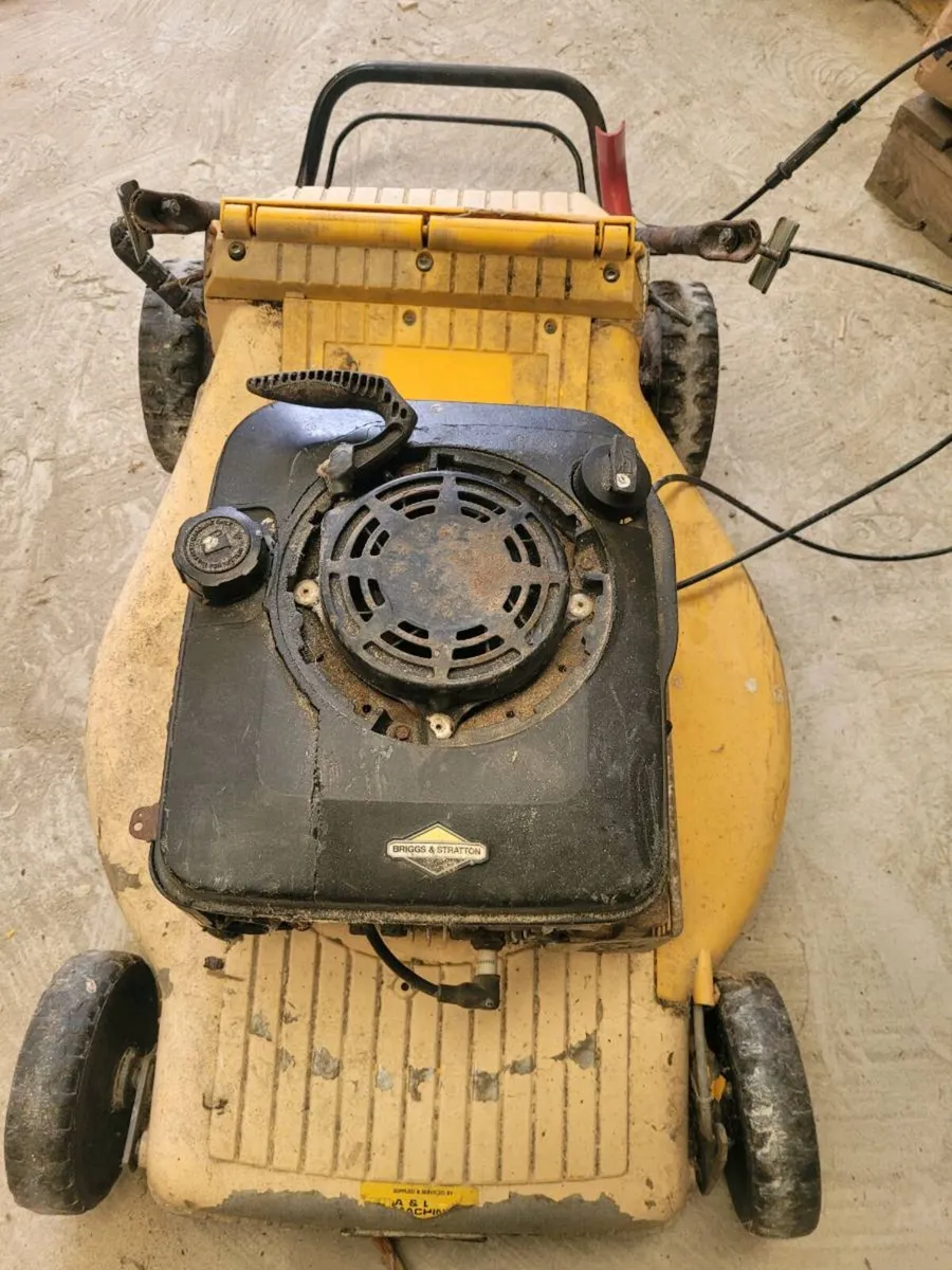 Stiga lawnmower - Image 2