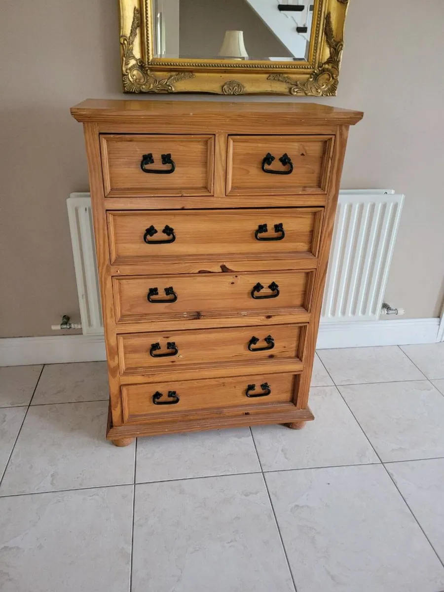 Chest of drawers - Image 1