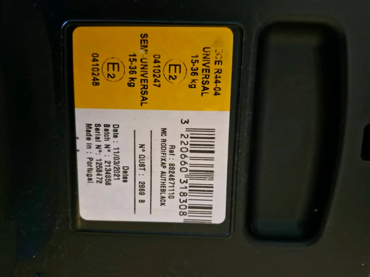 Maxi Cosi Isofix car seat - Image 2