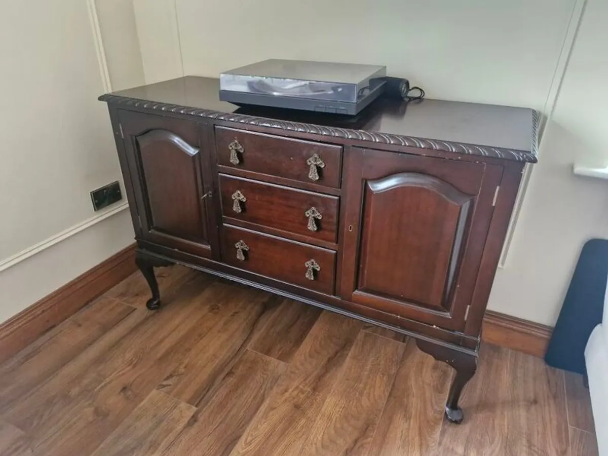 Mahogany sideboard - Image 2