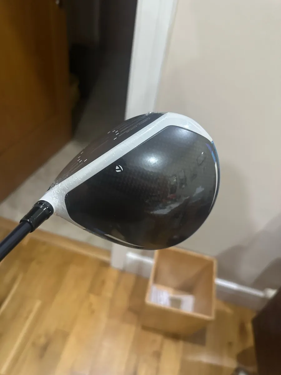 Taylormade sim 2 max driver - Image 2