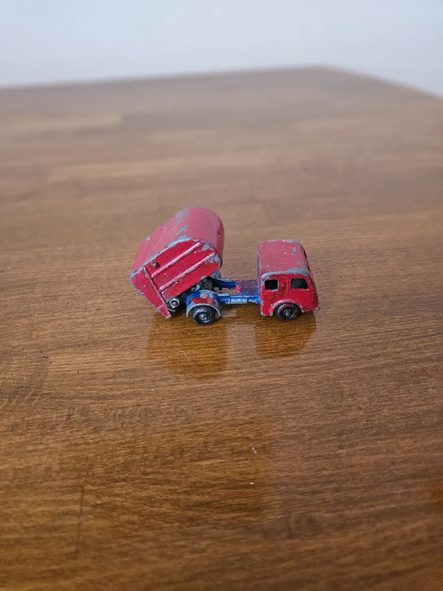 Matchbox Lesney Bin Lorry - Image 3