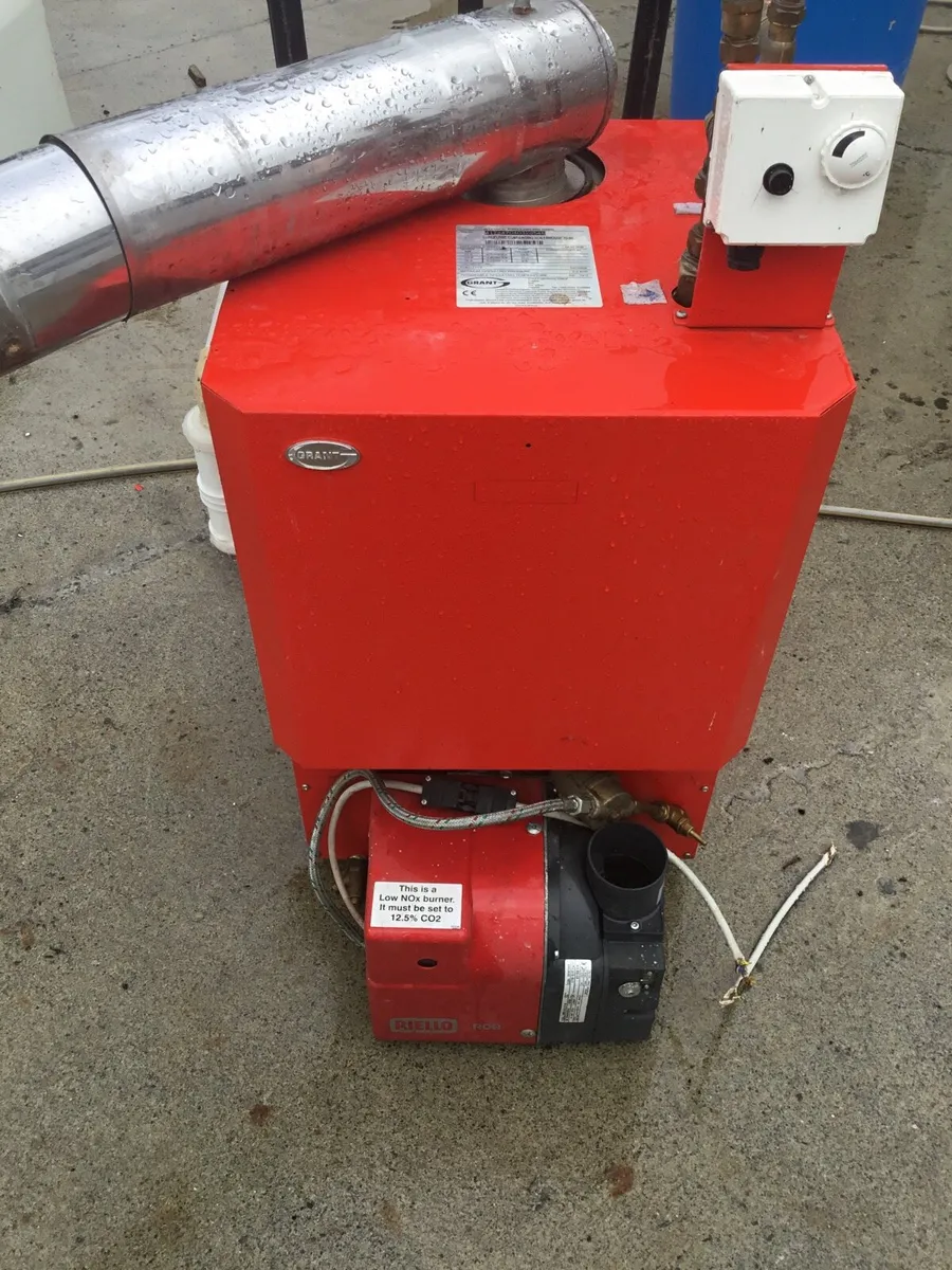 Grant condensing oil boiler - Image 1
