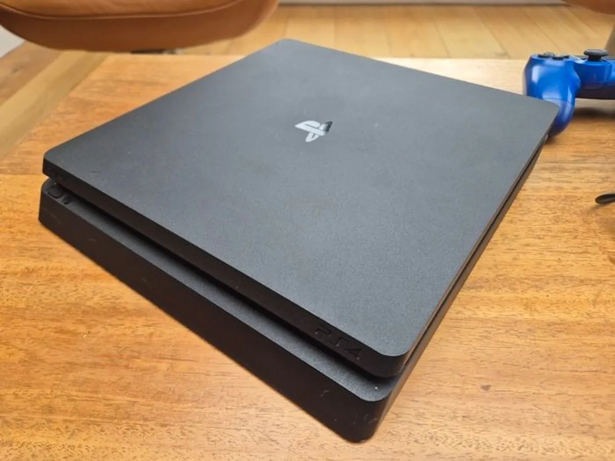 Playstation 4 - 500gb - Image 4