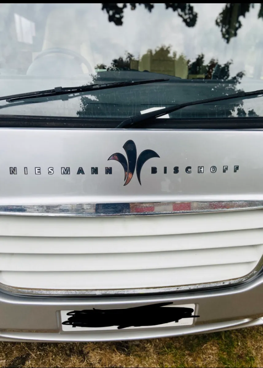 Motorhome - Image 2