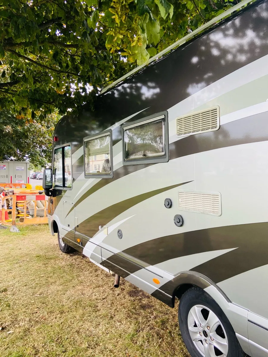 Motorhome - Image 3