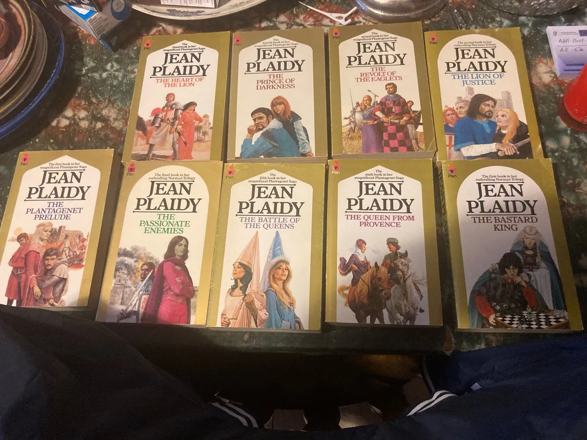 Jean plaidy books free postage