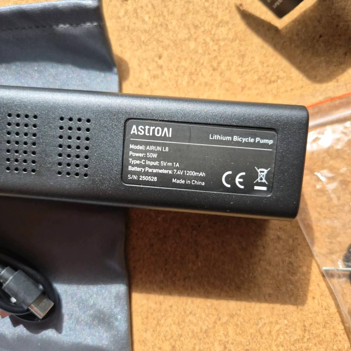 AstroAI Portable & Rechargeable pump - Image 4