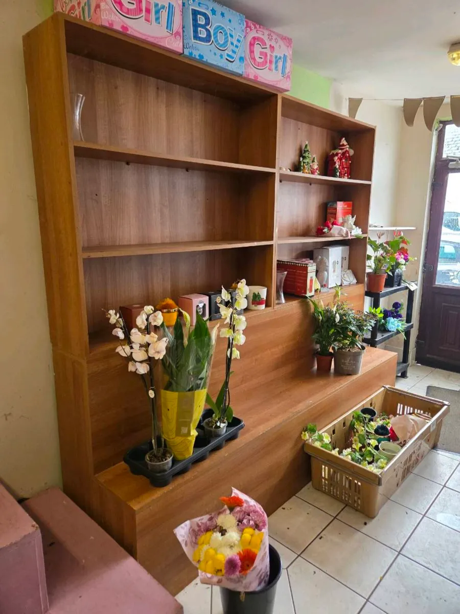 Shop fittings - Image 3