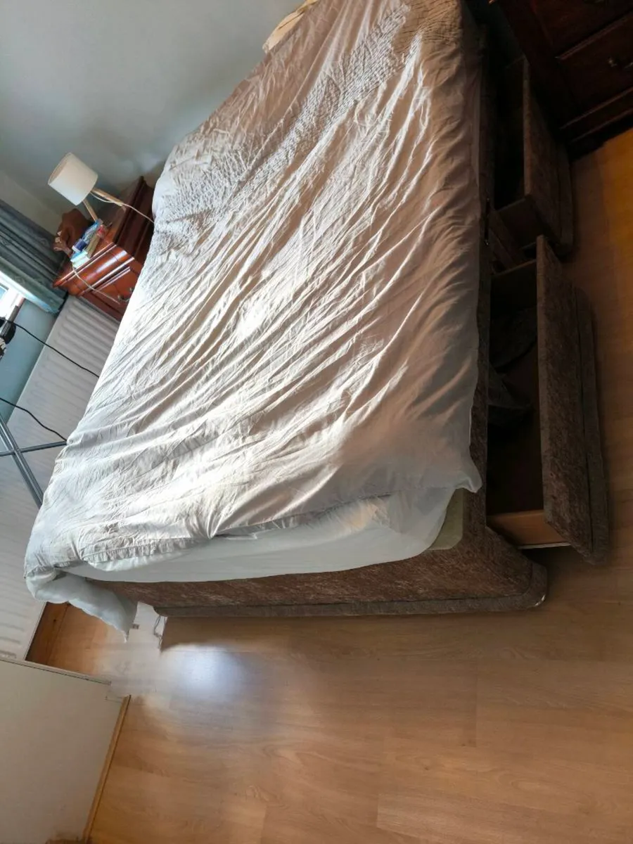 Divan Bed & Silent night Mattress (King Size)