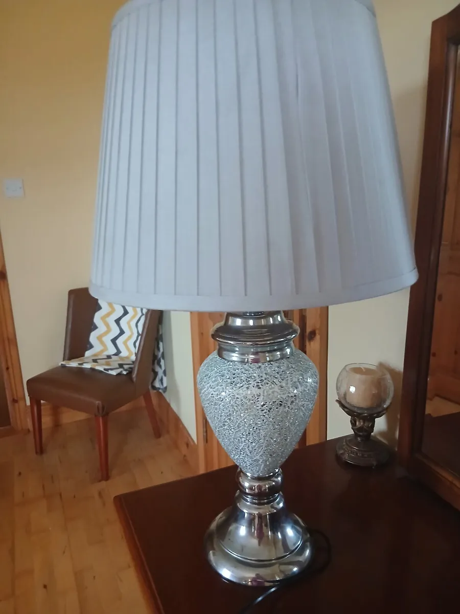 Household furniture and decor - Image 2
