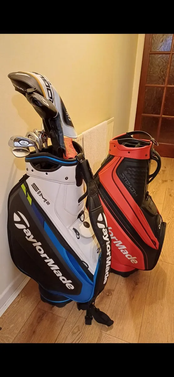 🔴⚫️ Two Taylormade bags for sale ⚪️🔵 - Image 1