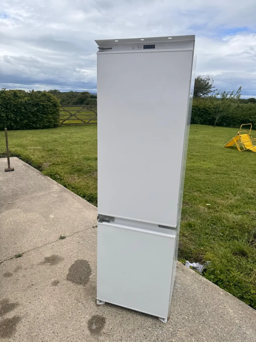 Belling Fridge freezer Integrated 54cm - Image 4