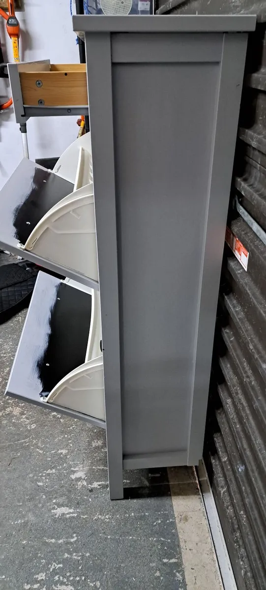 Shoe Storage - Image 4