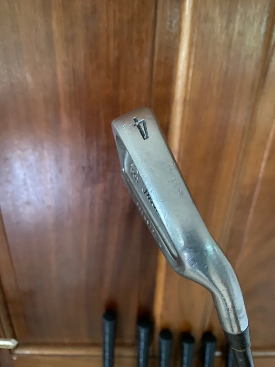 Titleist DCI Oversize Irons Graphite 3-9 iron Firm - Image 4
