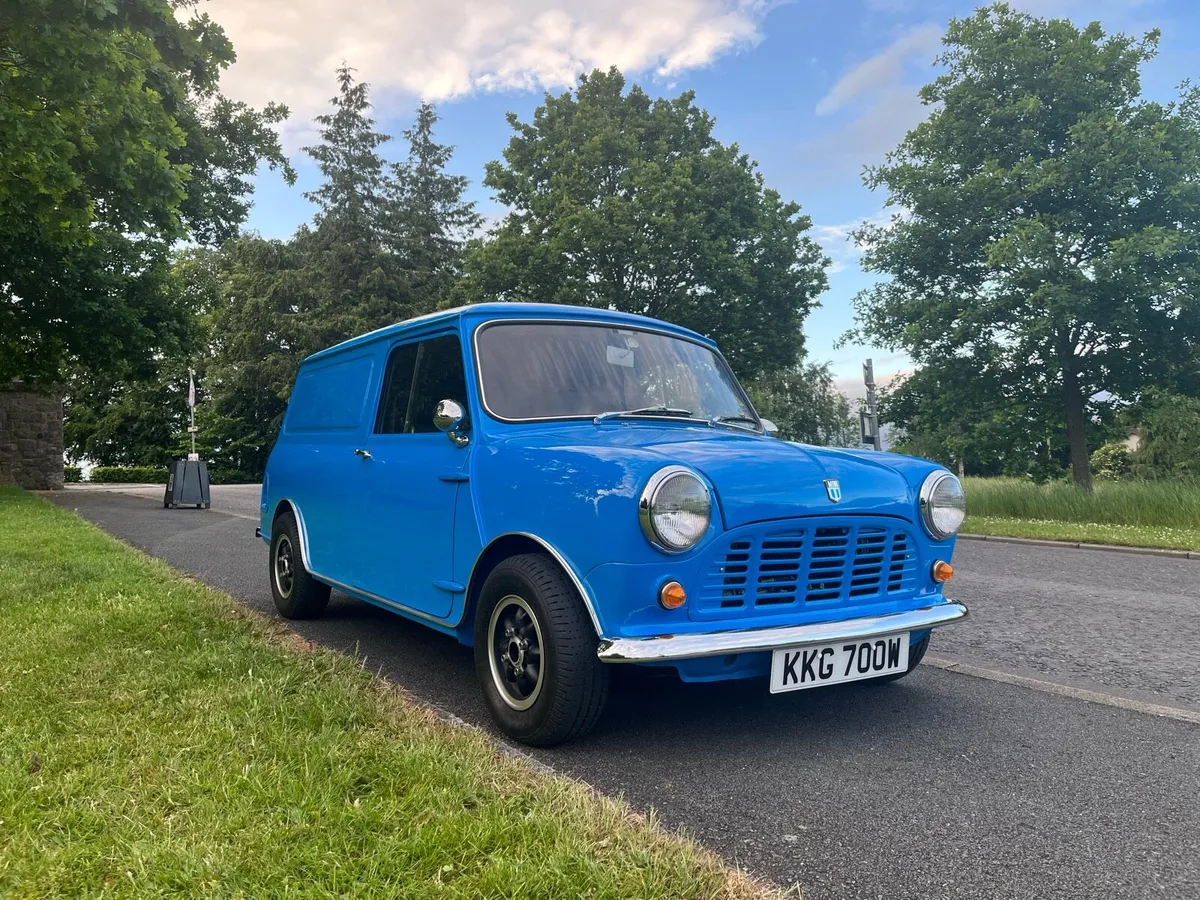 Austin mini van - Image 2