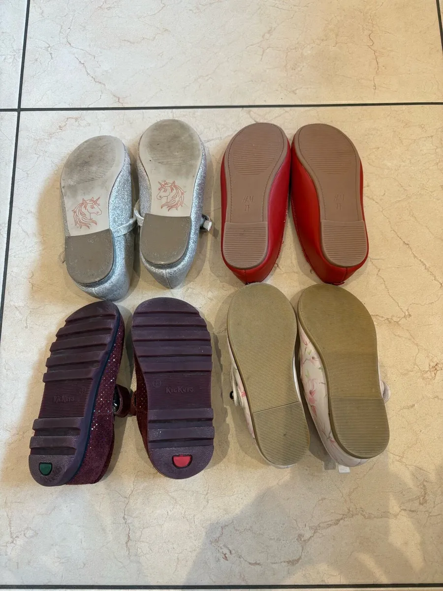Girls shoes mixed sizes - Image 2