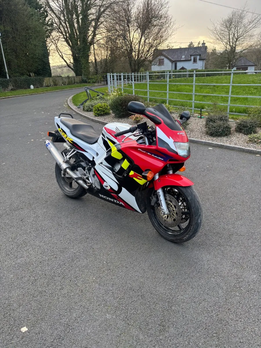 Honda CBR 600 - Image 1