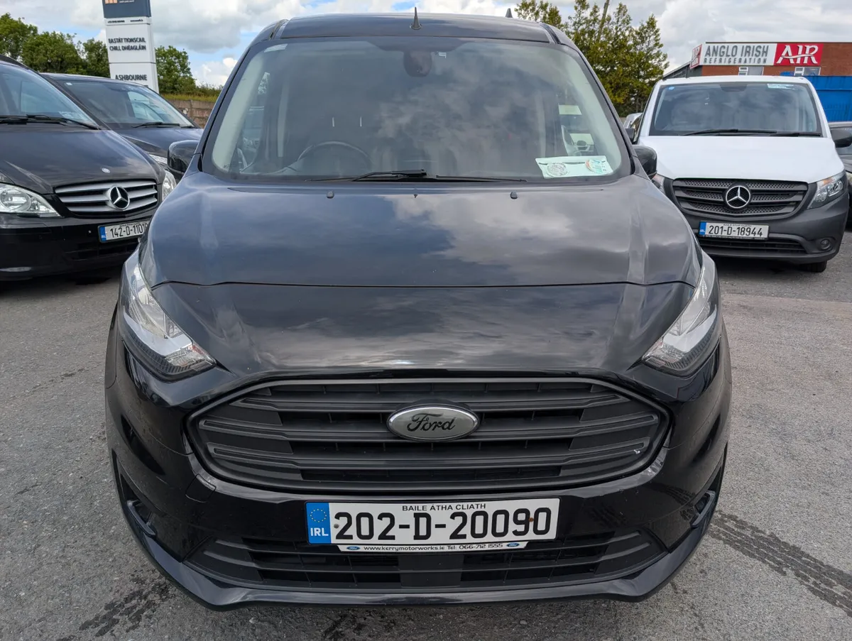 Ford Connect LWB Air Con and alloys - Image 2