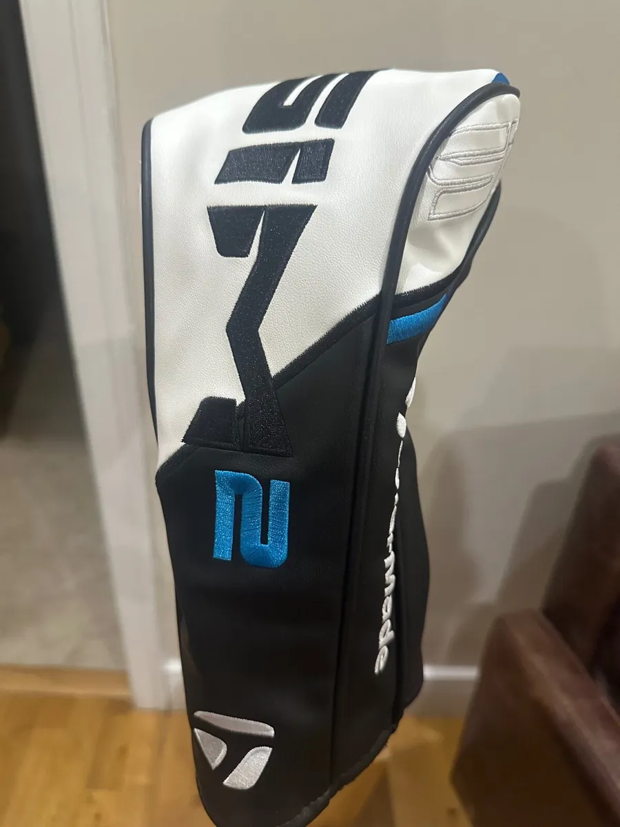 Taylormade SIM 2 Max Driver - Image 4