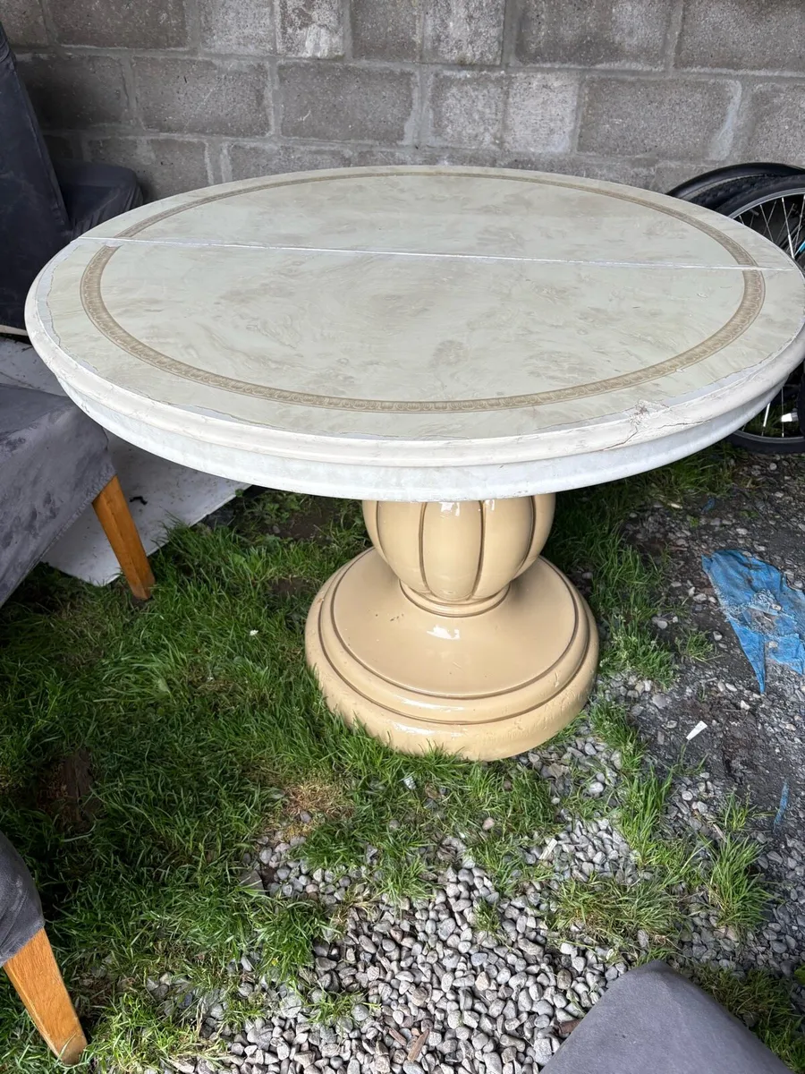 Table and 4chairs €90 - Image 2