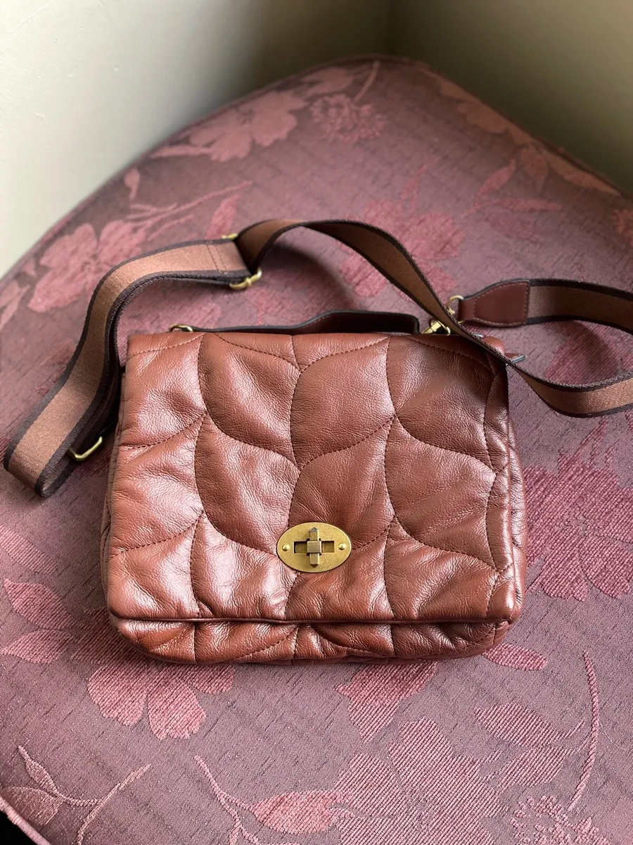 Brown quilted crossover Bag - Image 1