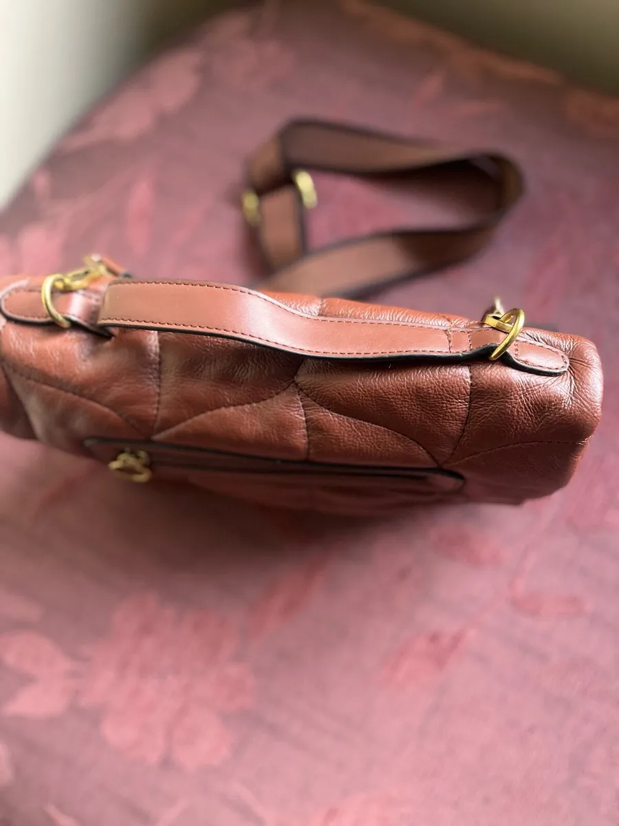 Brown quilted crossover Bag - Image 3