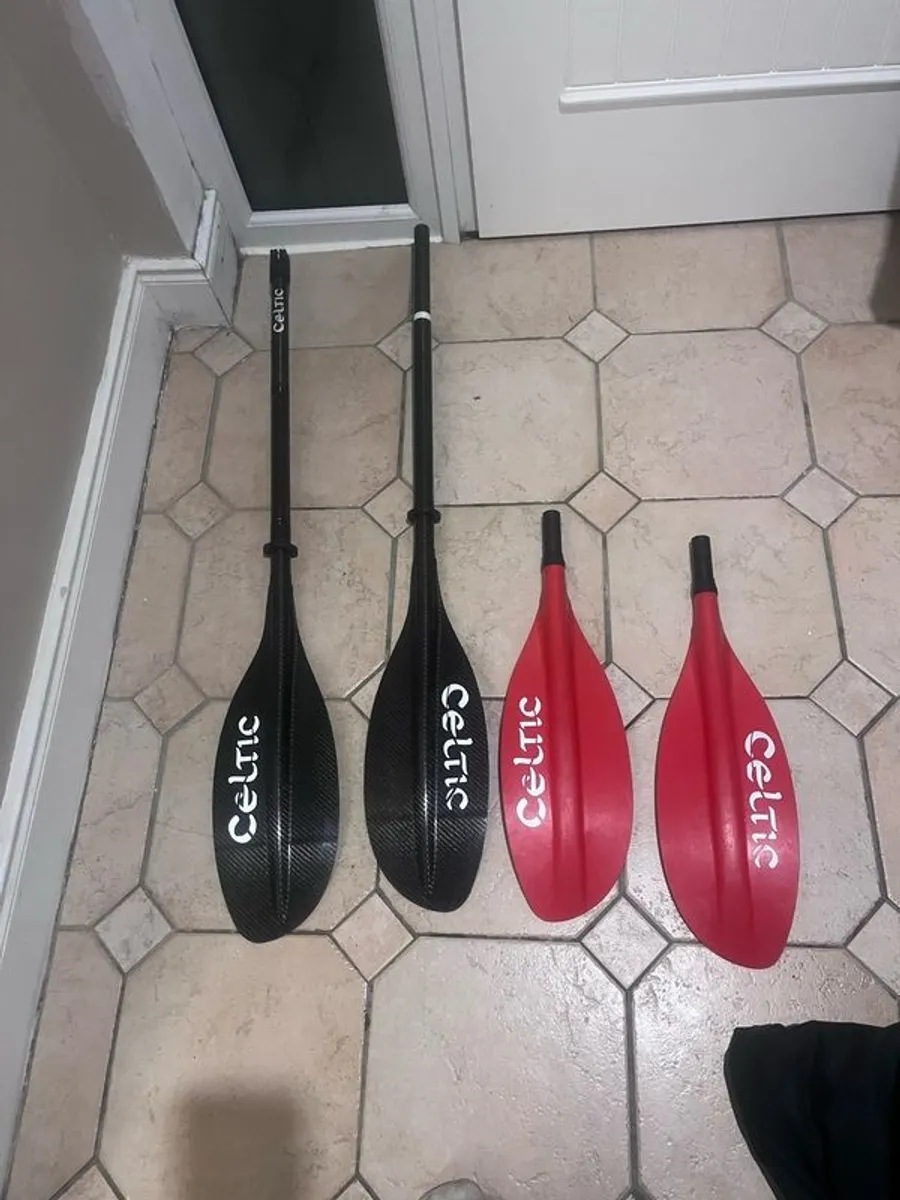 Celtic Carbon straight paddle Also Nylon Blades - Image 1