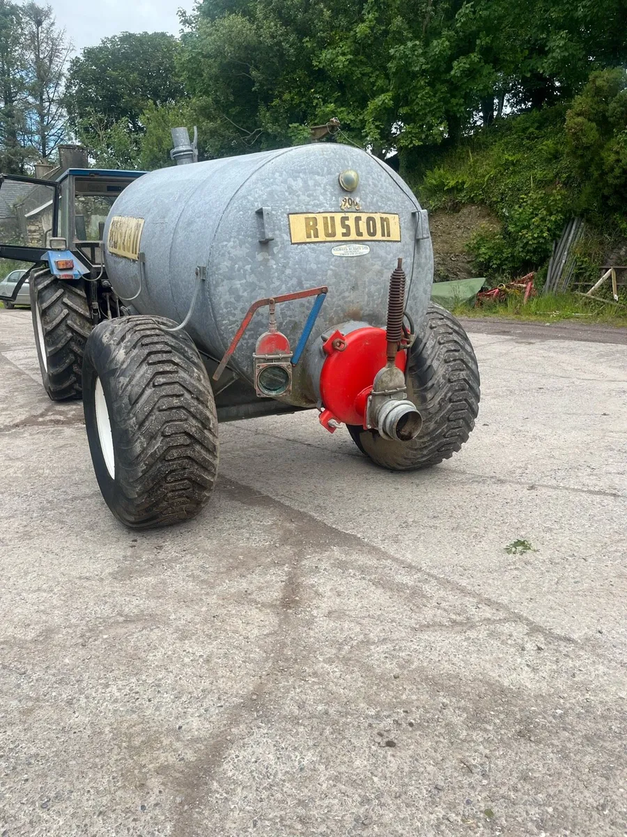 900 Gallon Ruscon Slurry tank - Image 2