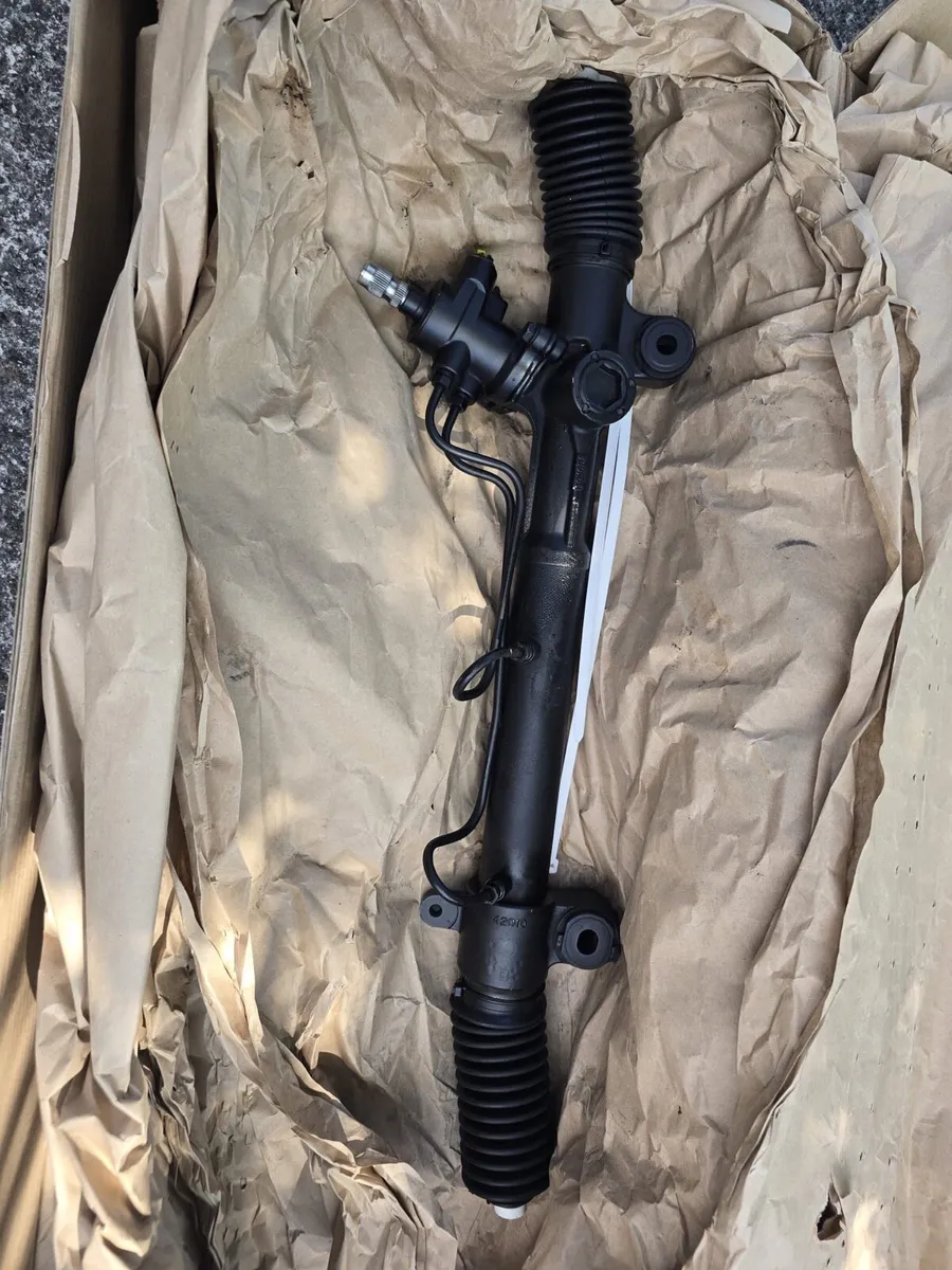 Toyota RAV-4 MK2 Power steering rack 03>05 - Image 1