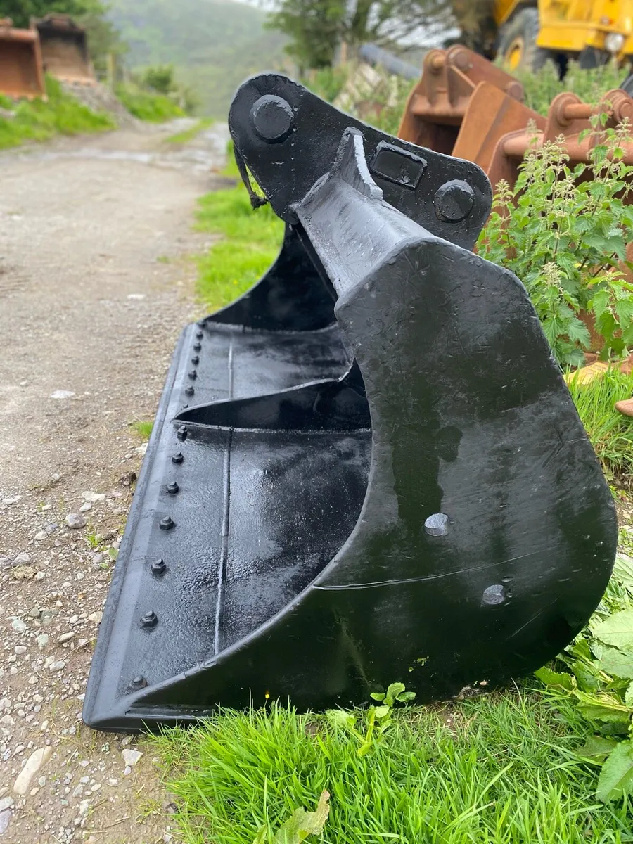 **Like new Grading buckets** - Image 4