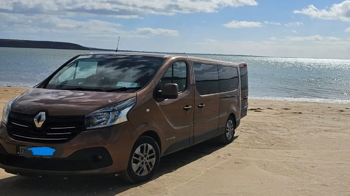 Renault Trafic Camper,  Taxed & CVRT 2027 - Image 1