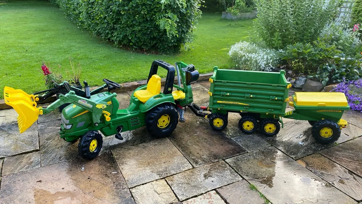 John Deere Tractor, Trailer, Spreader and FL+RL - Image 2