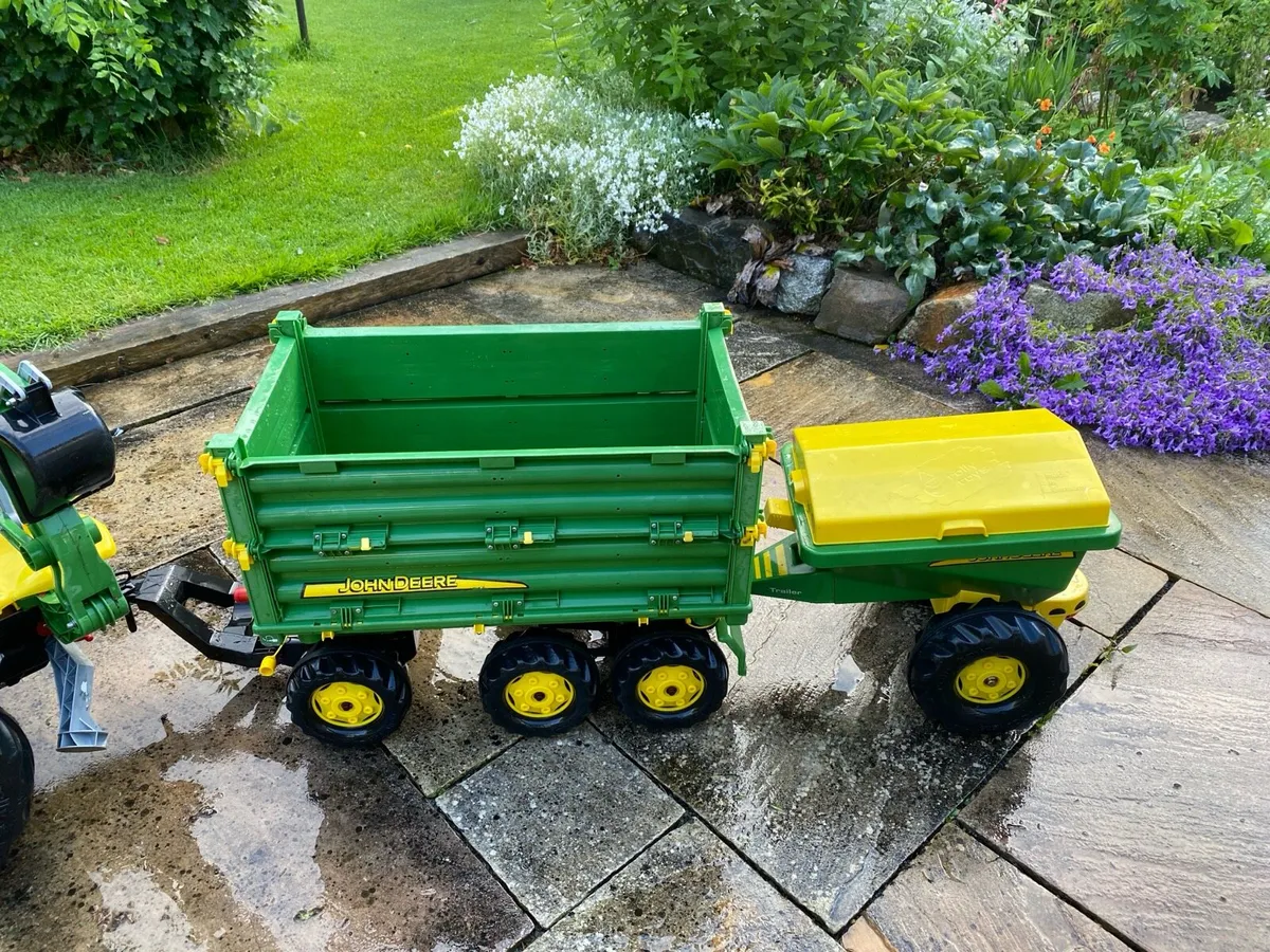 John Deere Tractor, Trailer, Spreader and FL+RL - Image 4
