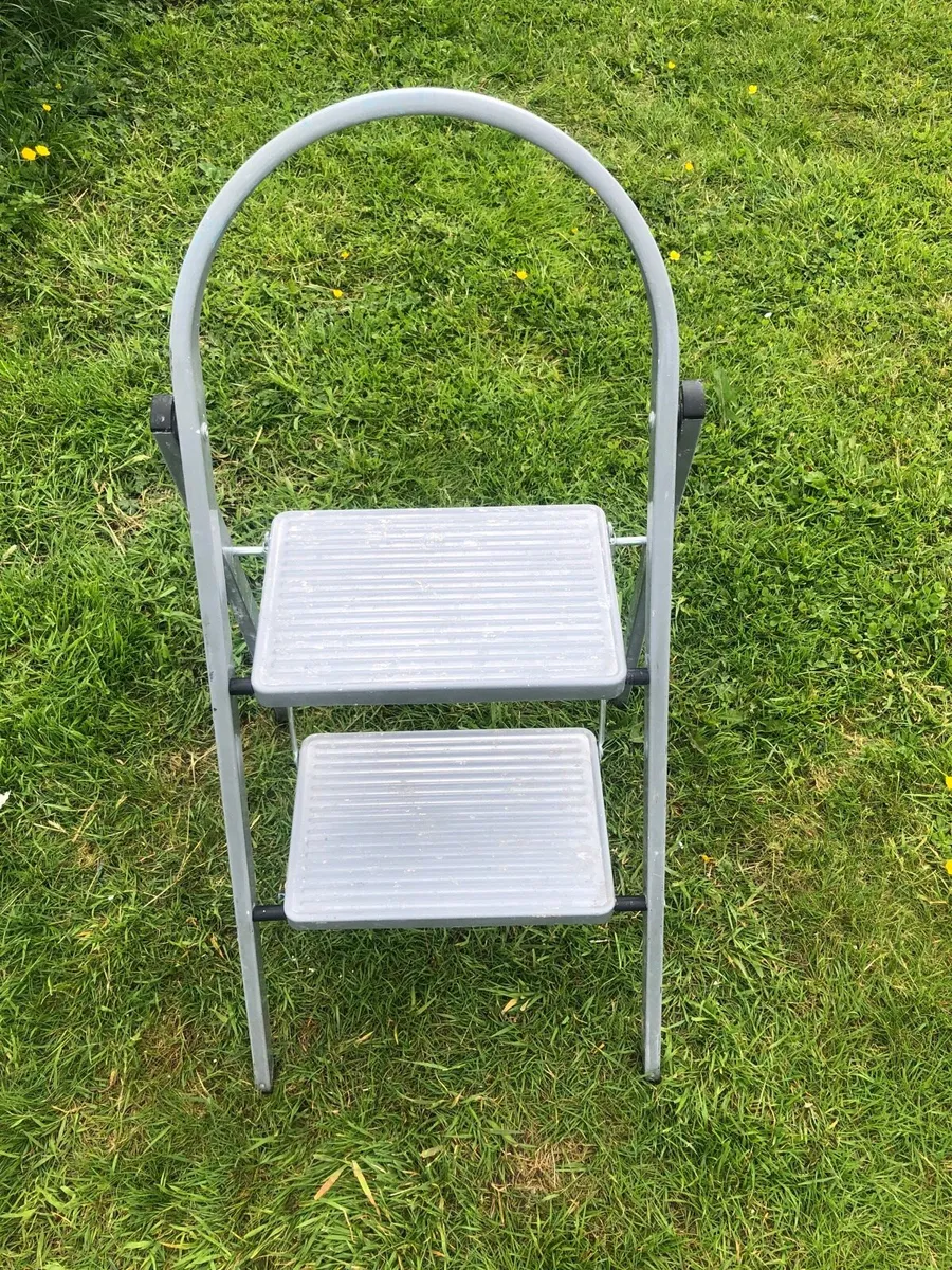 Ladder - Image 2